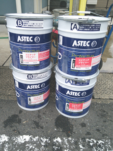 コーキング剤を充填していきます。　　市　長崎