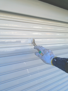 すまいる　長崎市シャッターの上塗りです